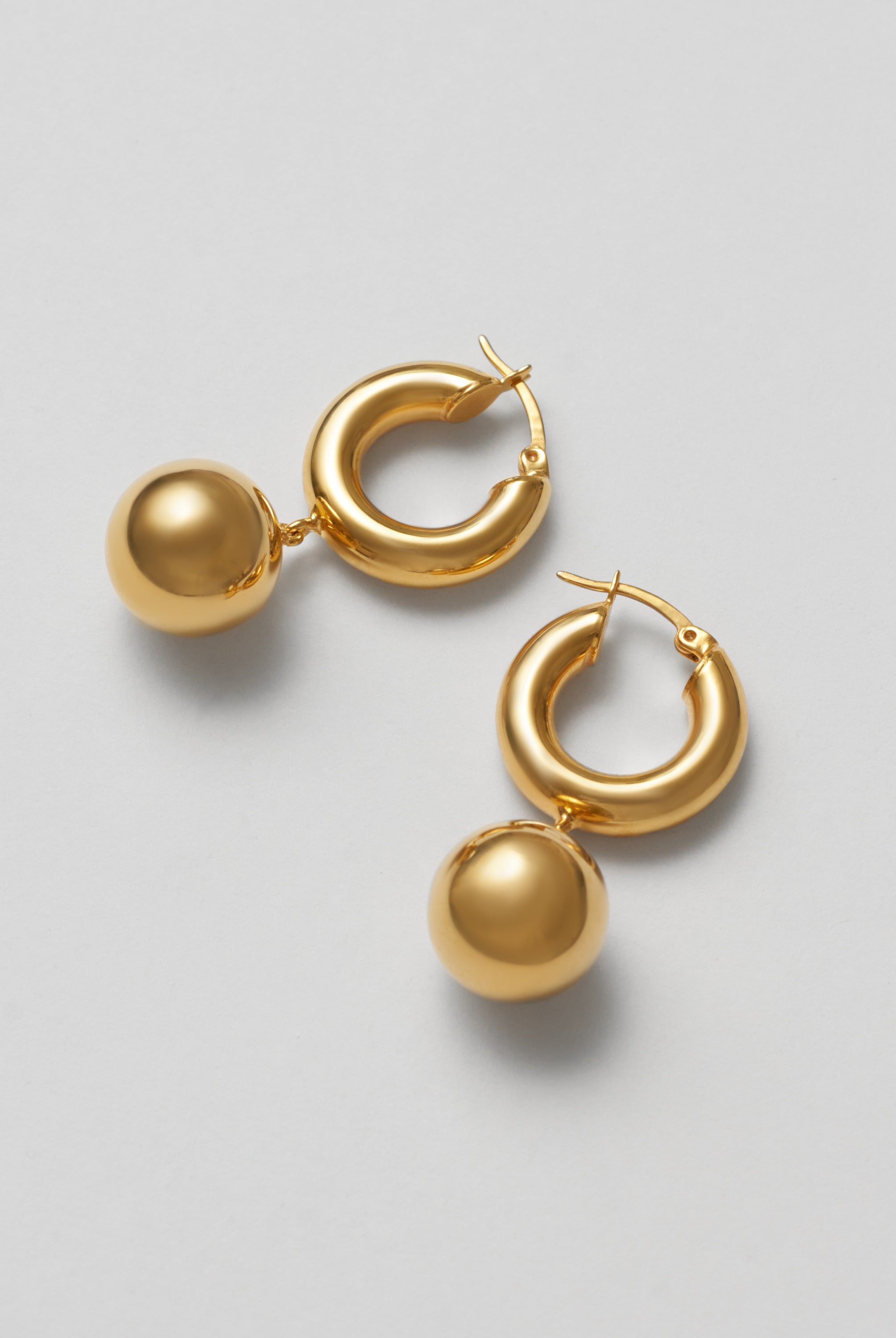 gold earrings