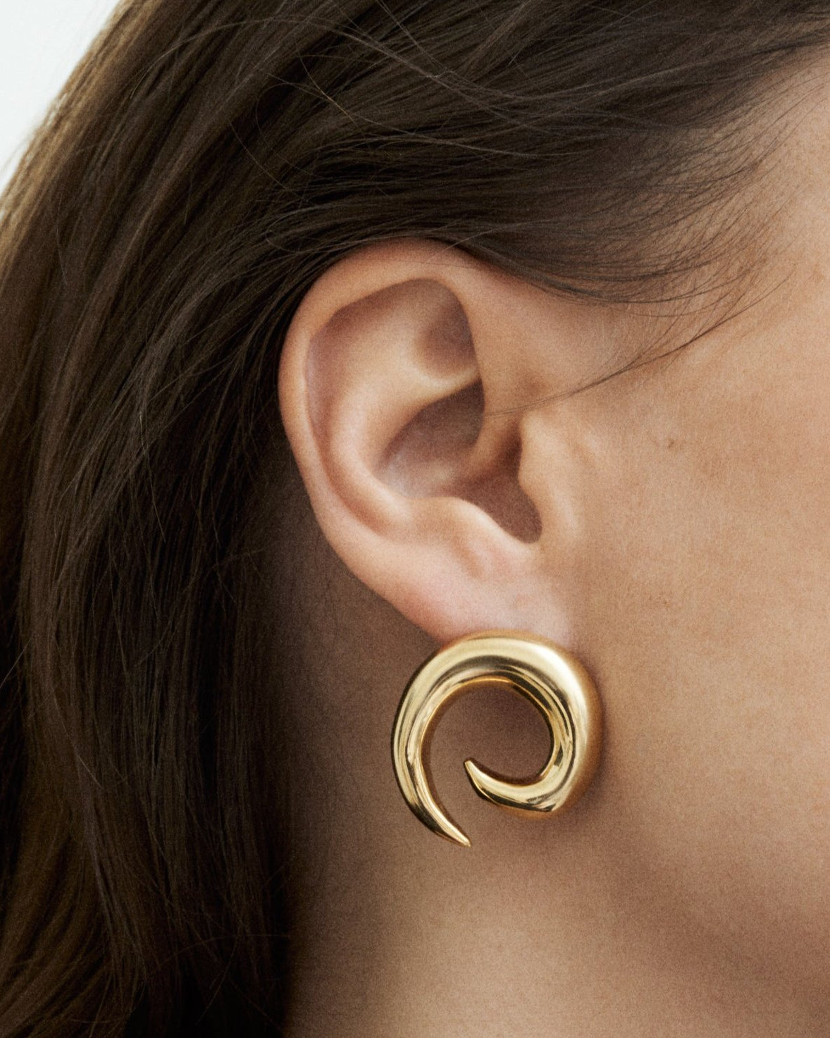 gold earrings