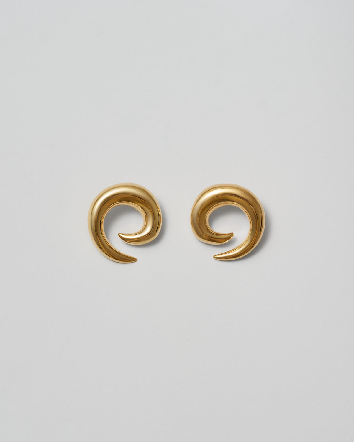 gold earrings