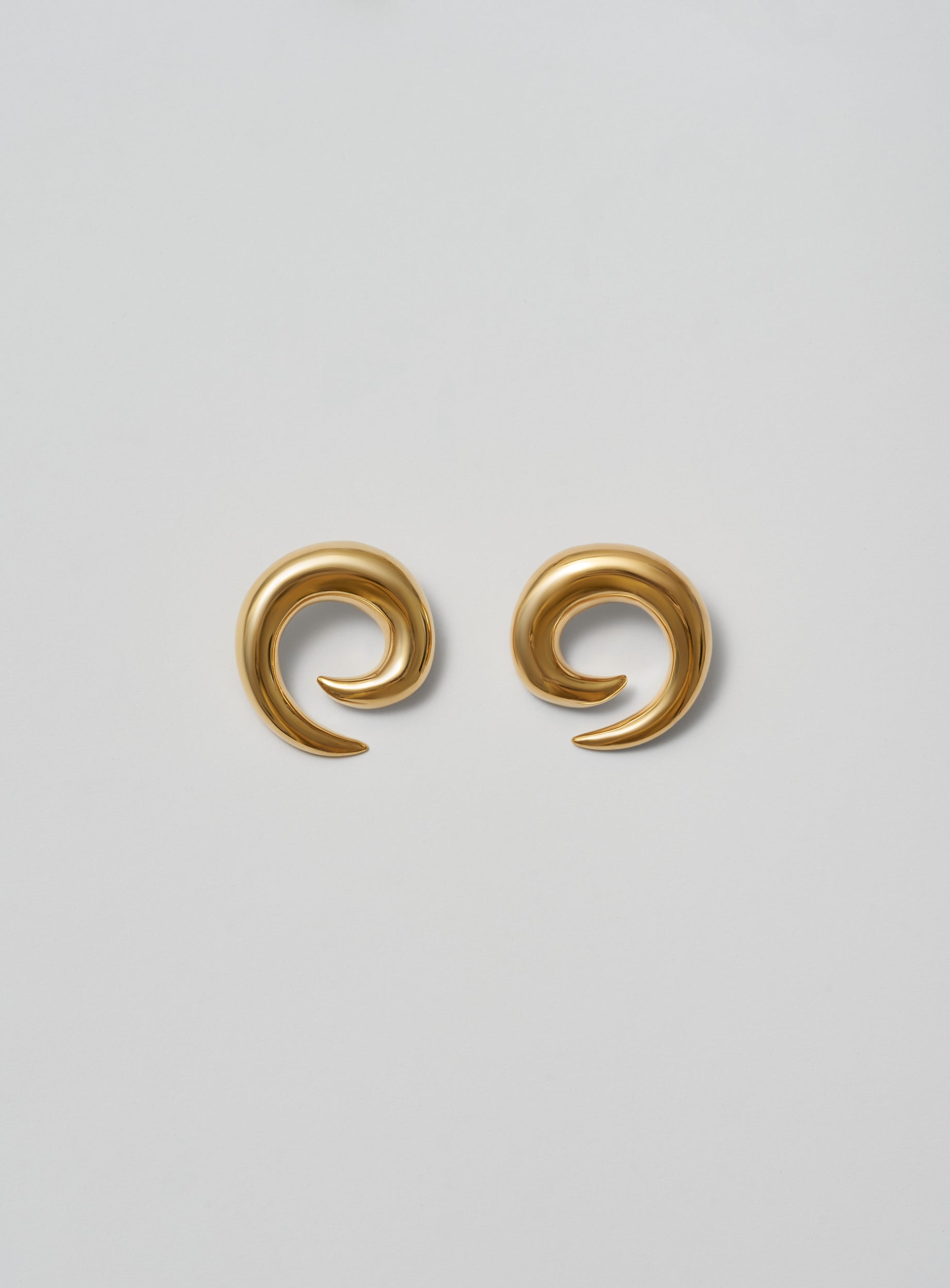 gold earrings