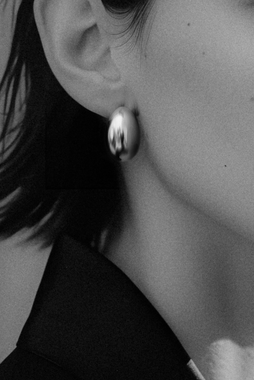 gold earrings