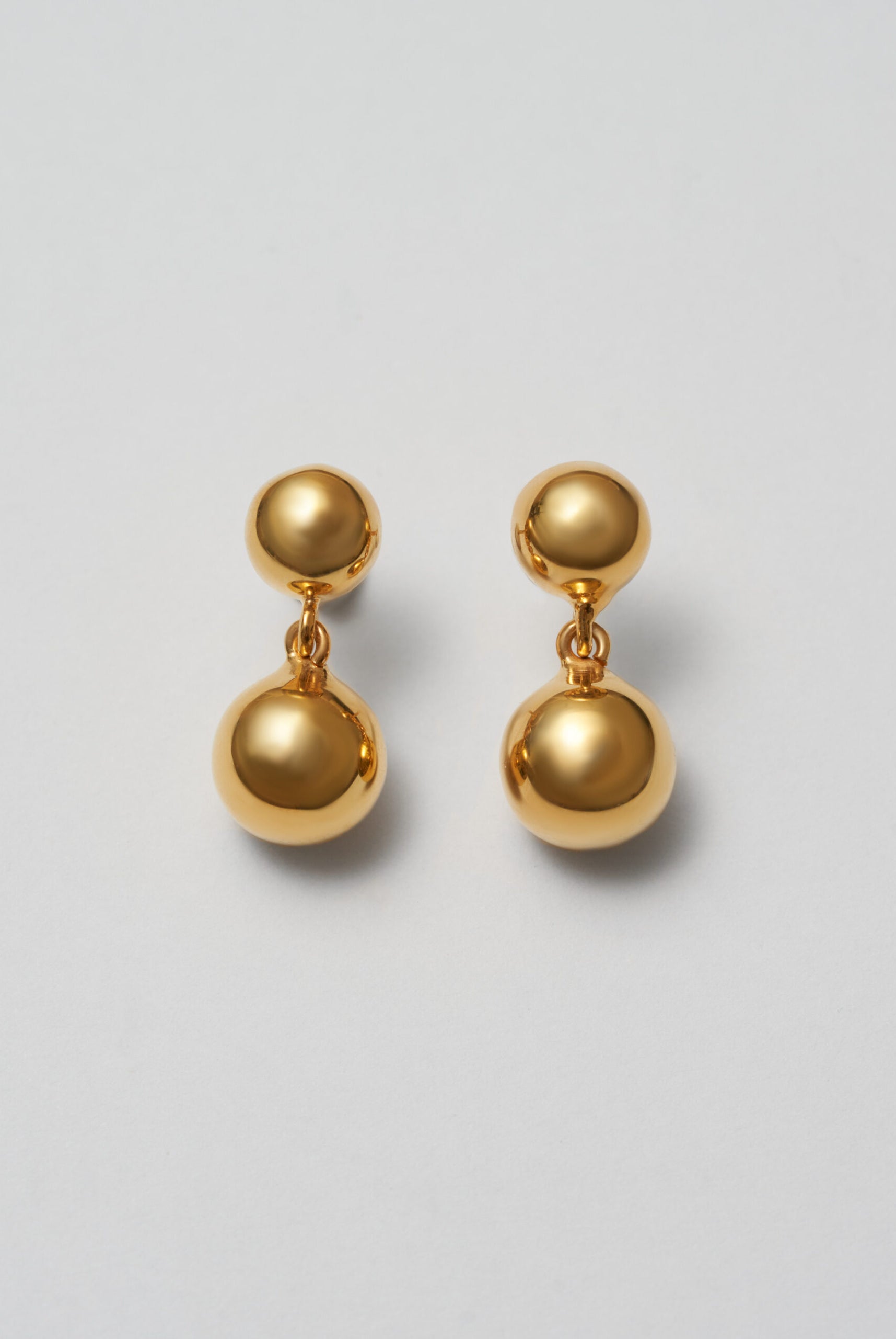 gold earrings
