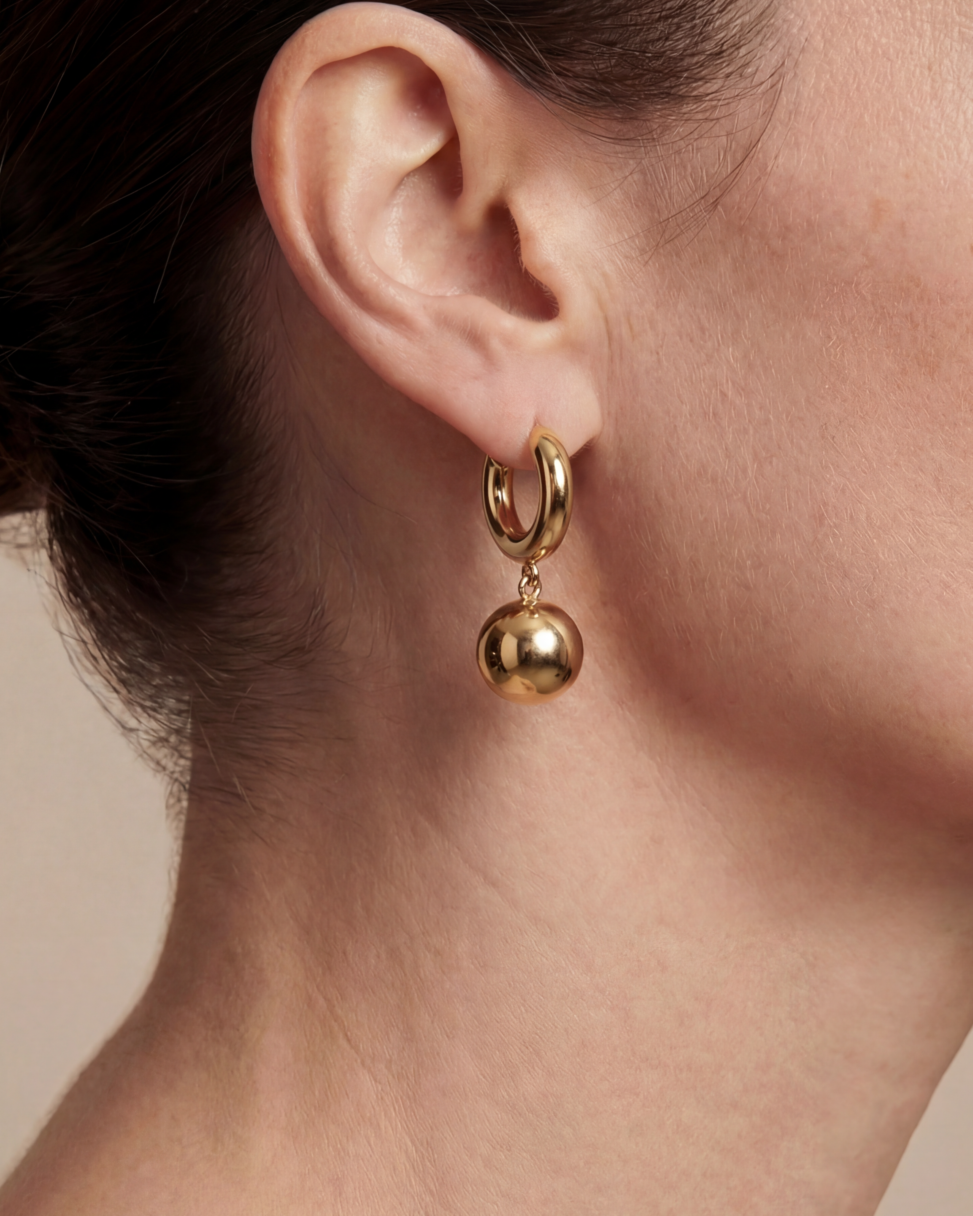 gold earrings