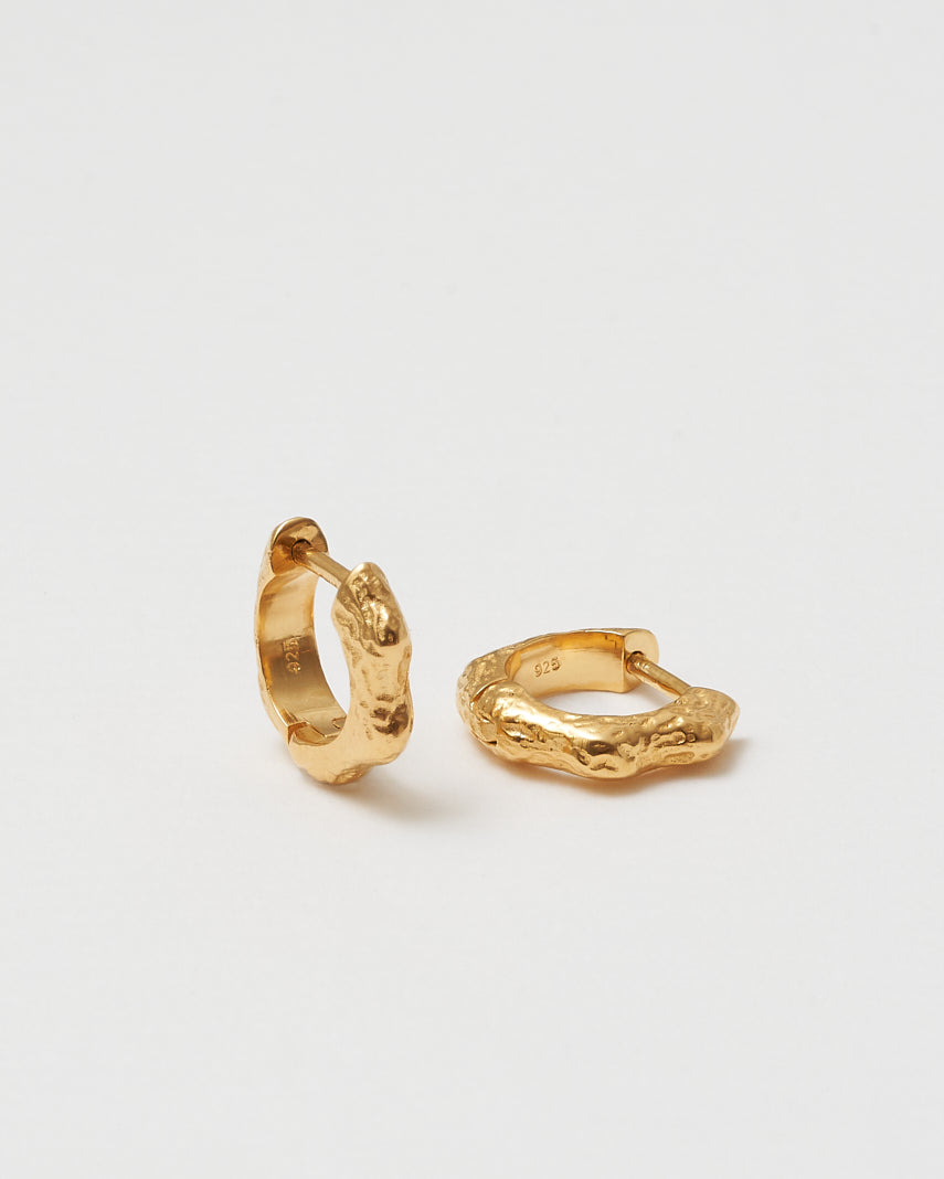 gold earrings