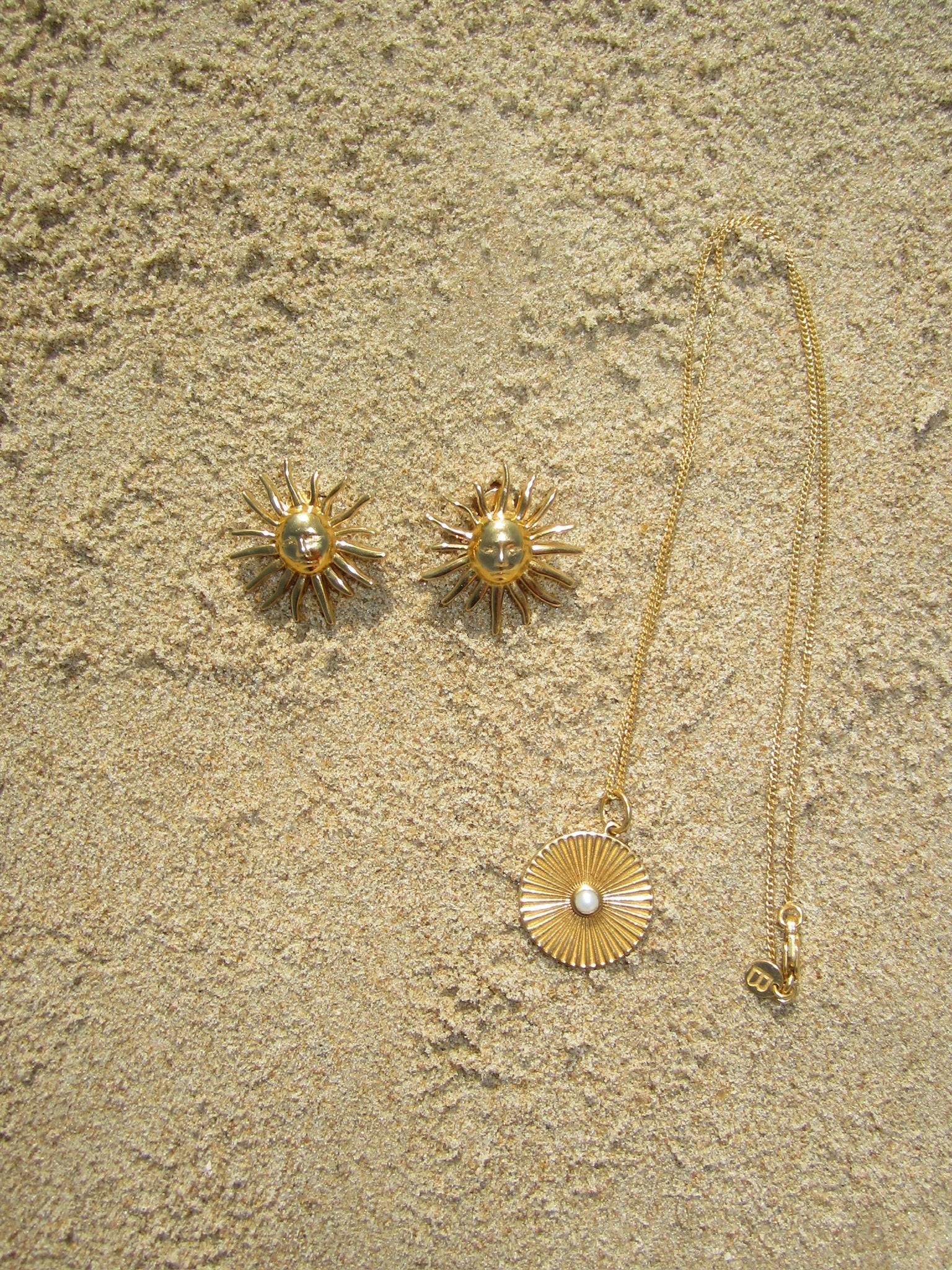 RIVIERA GOLD