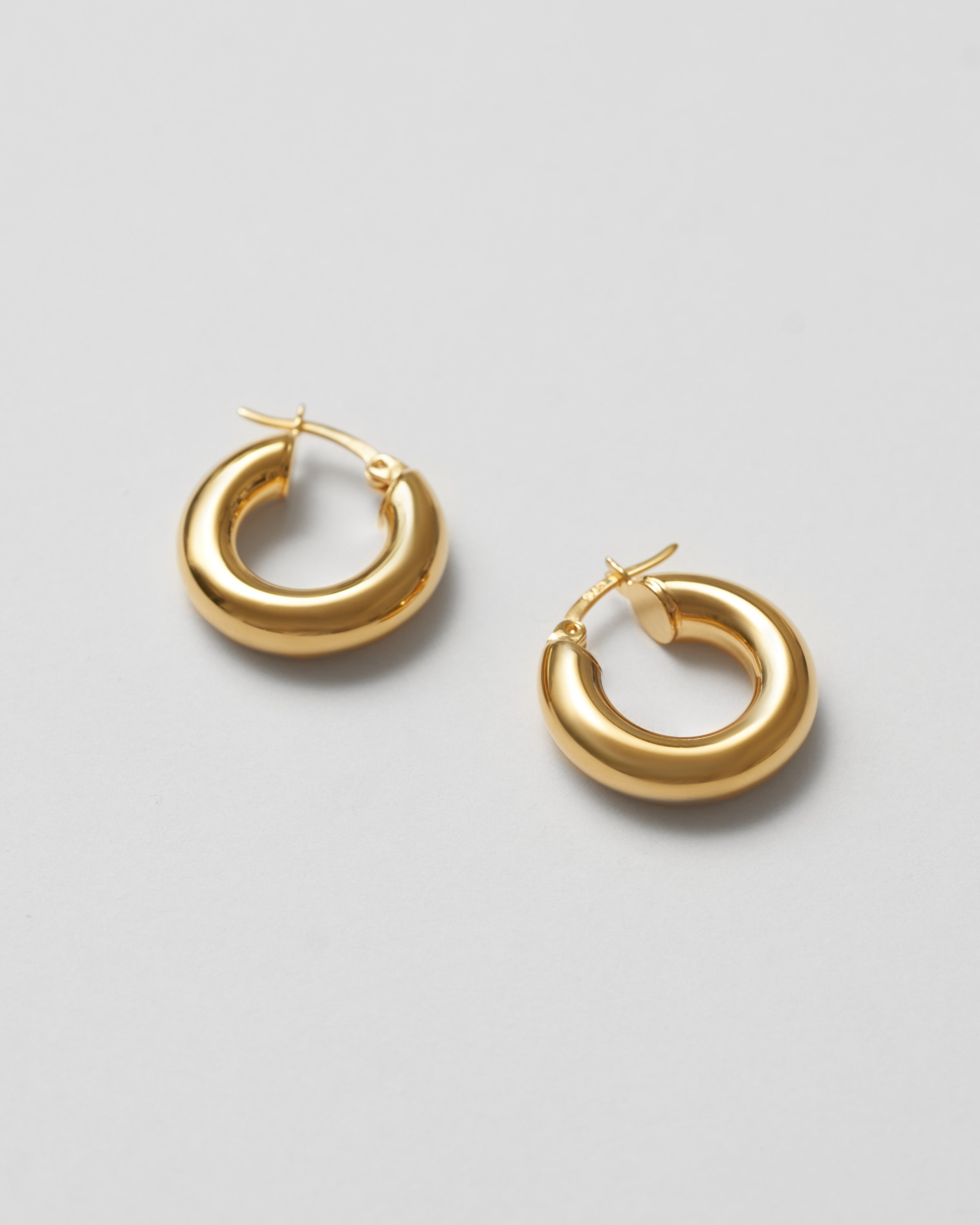 gold earrings