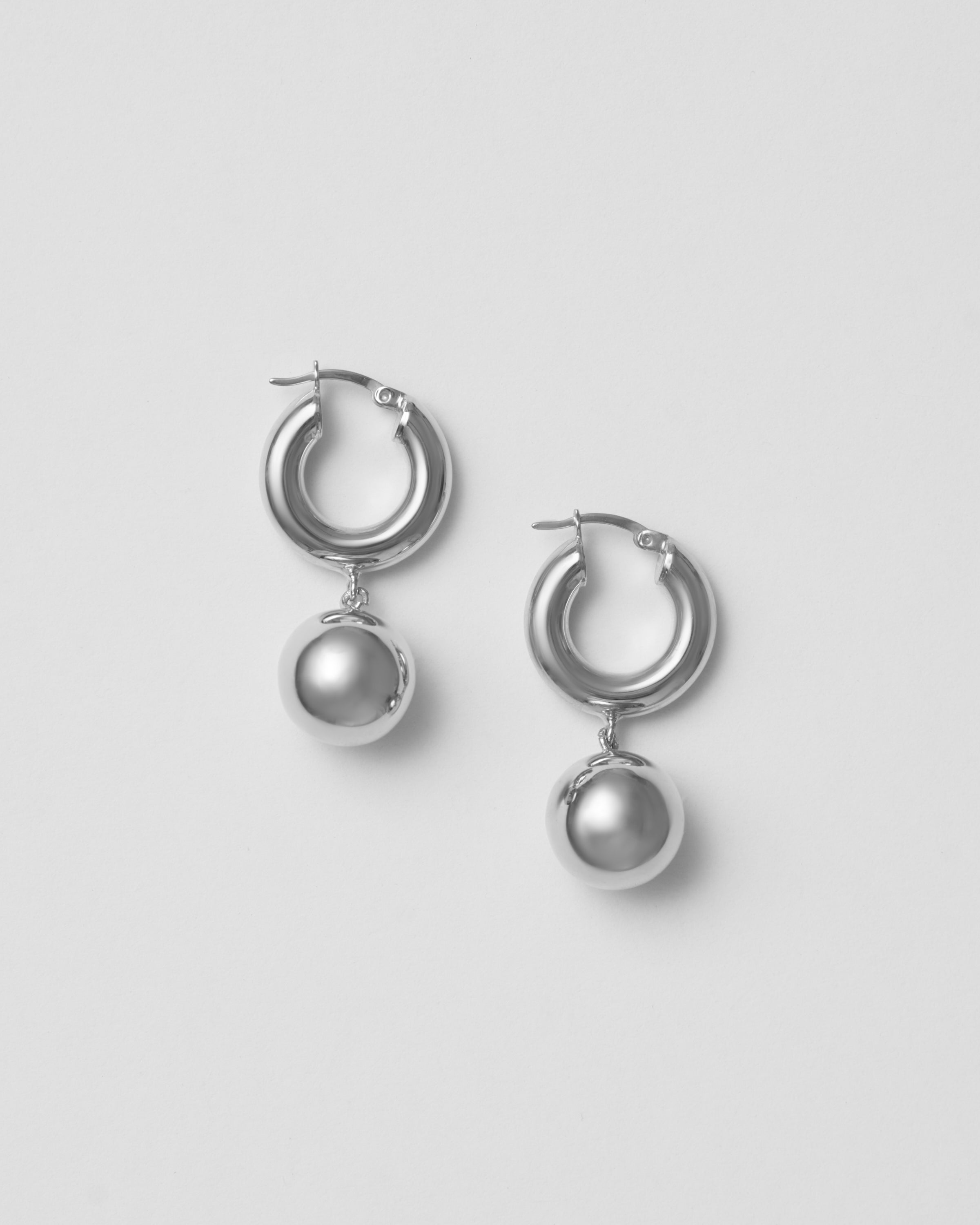ソフィーブハイ　Small Blondeau Hoops - Silver Small Blondeau Hoops — Silver – La Garçonne