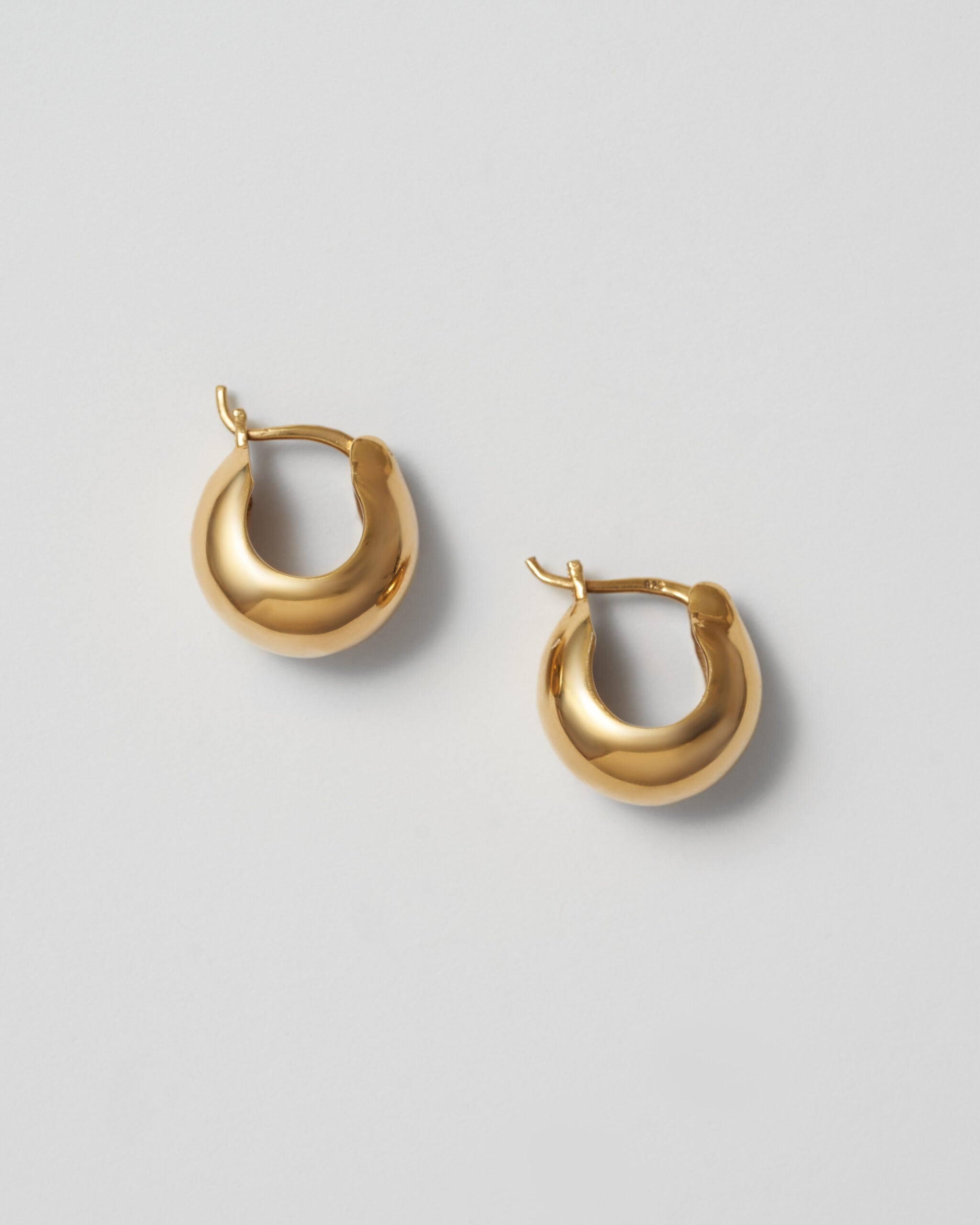 gold earrings