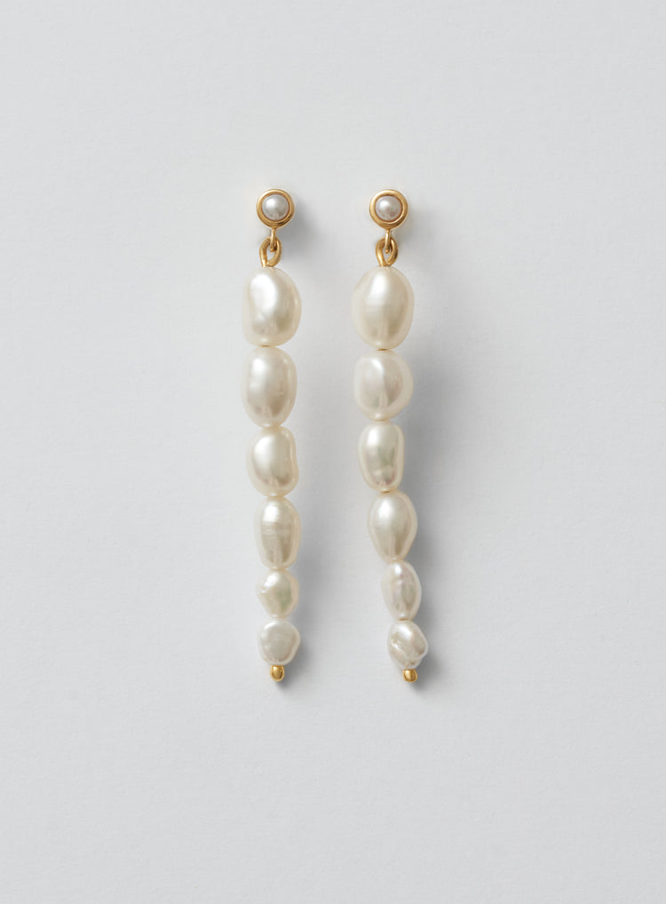 gold earrings