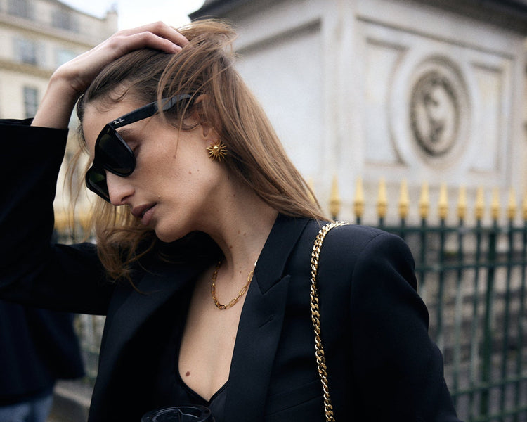 gold earrings