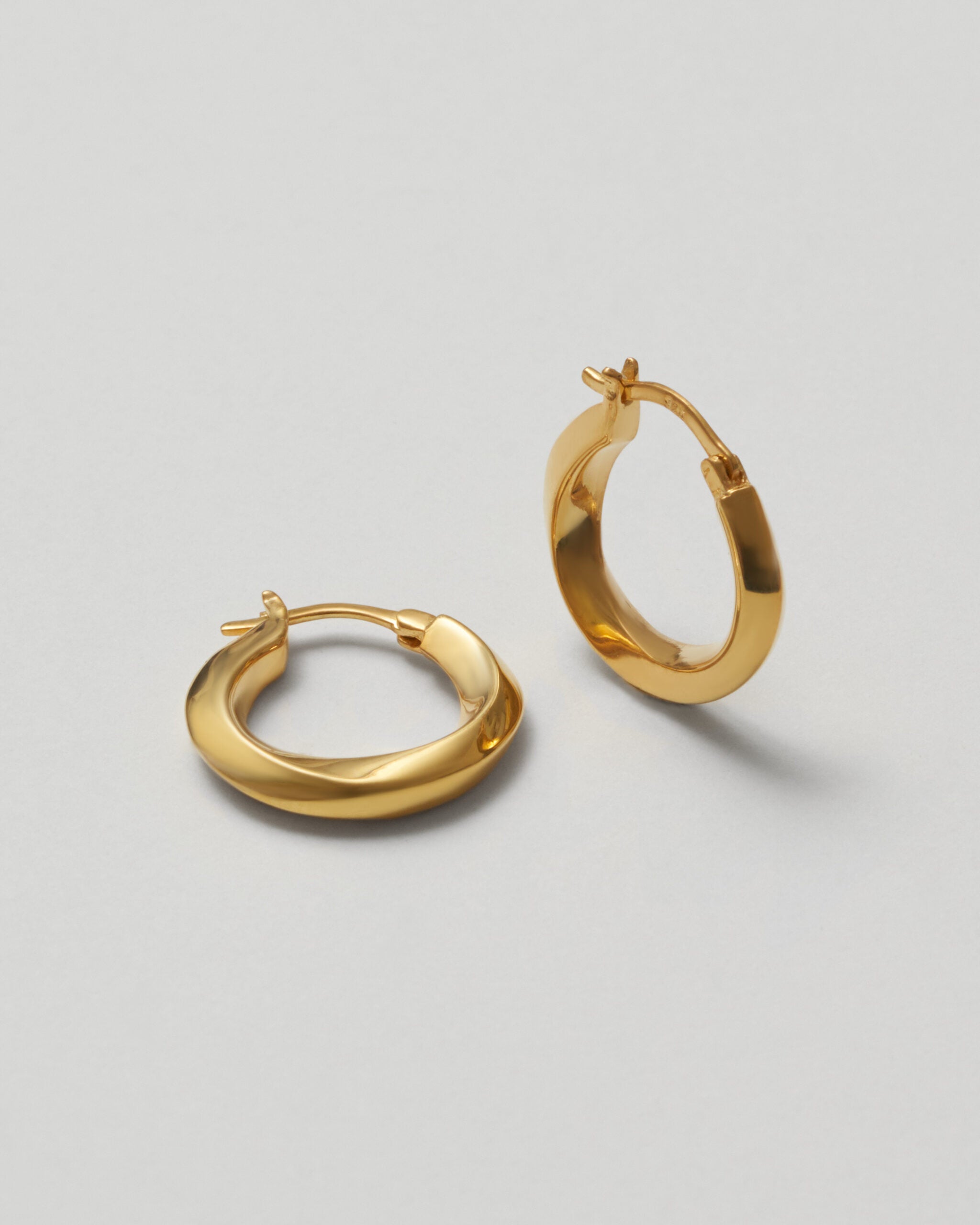 gold earrings