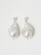 baroque_pearl_earrings_silver
